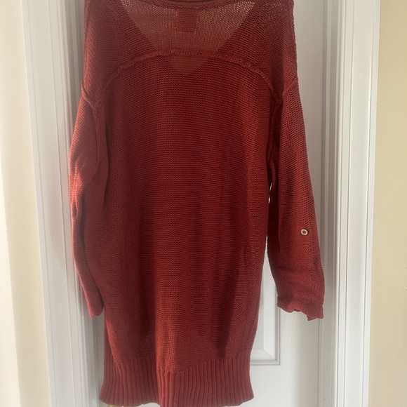 We The Free Oversized High Low Sweater - Picture 2 of 3